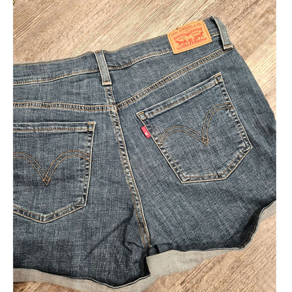 Levis mid length stretchy shorts 29 cotton viscose cuffed womens size 8 - Picture 4 of 5